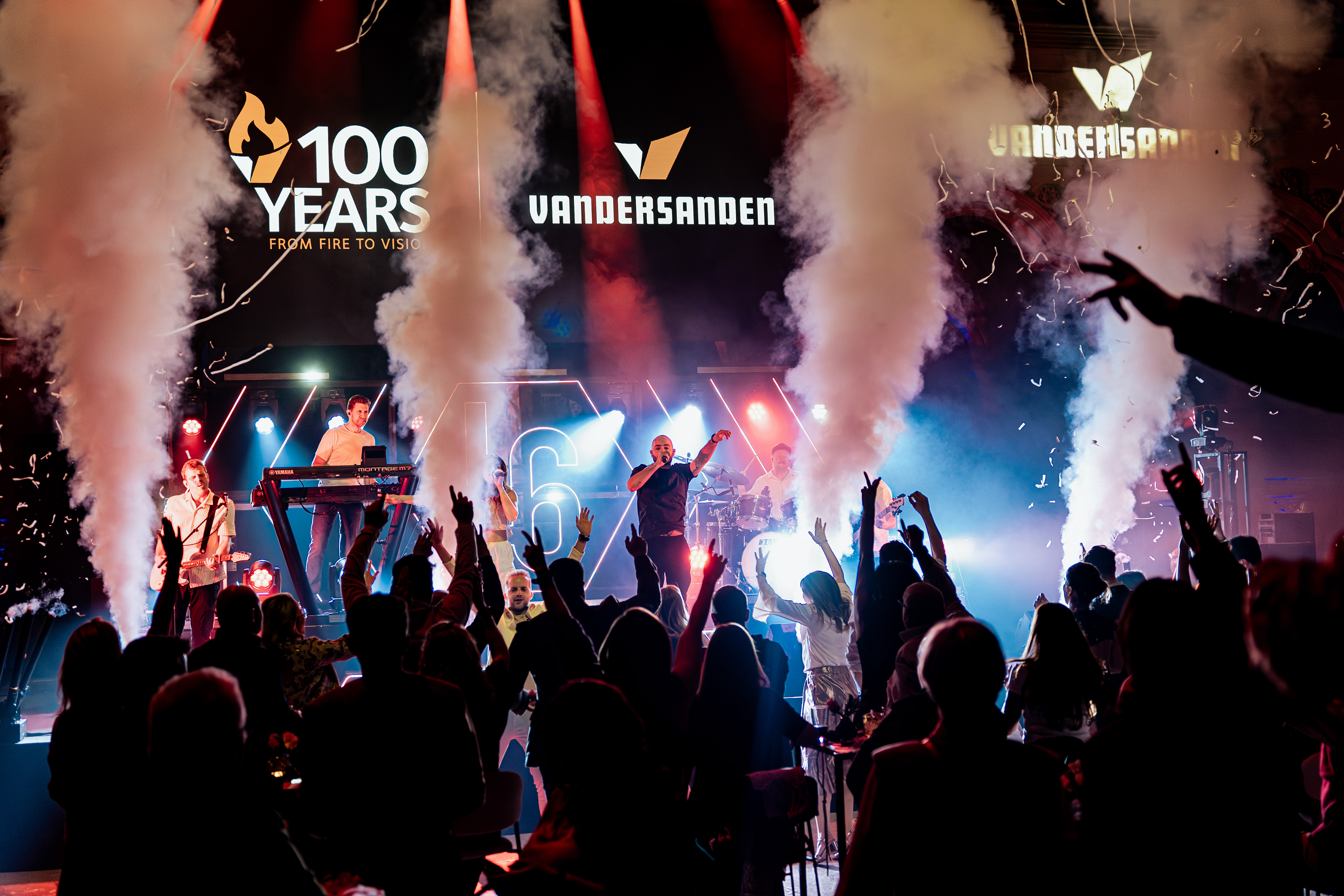 Level Six - 100 Jaar Vandersanden