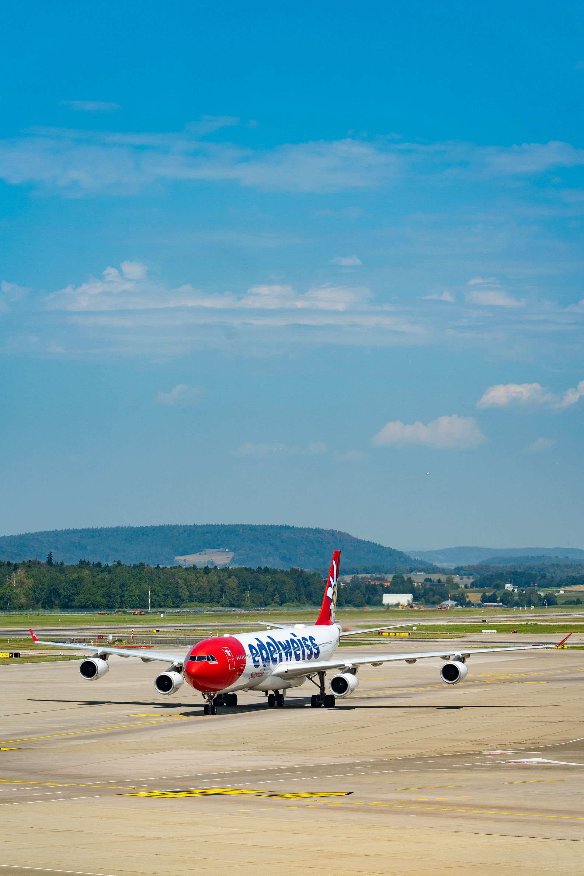 Air Baltic A220-300