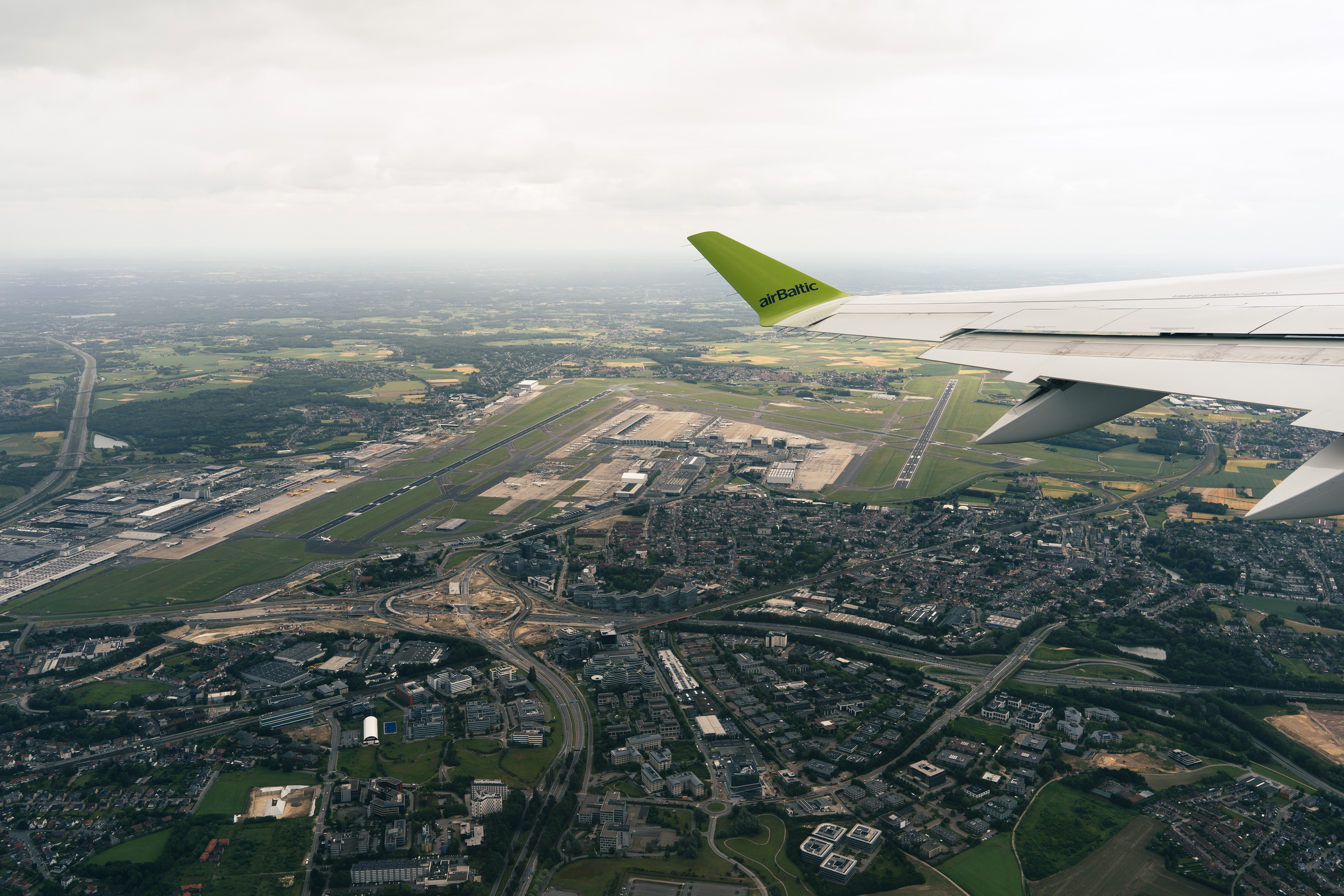 Air Baltic A220-300