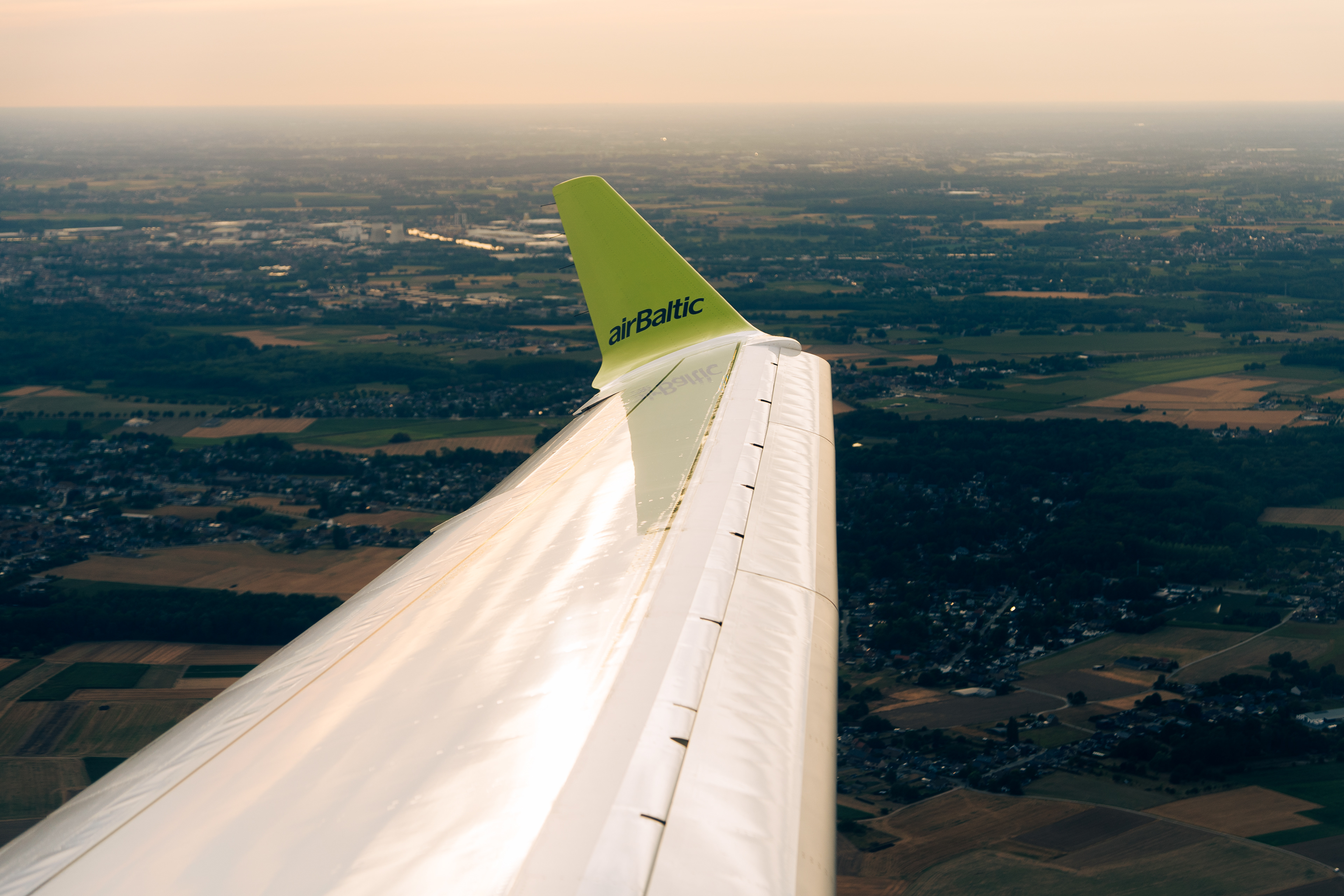 Air Baltic A220-300