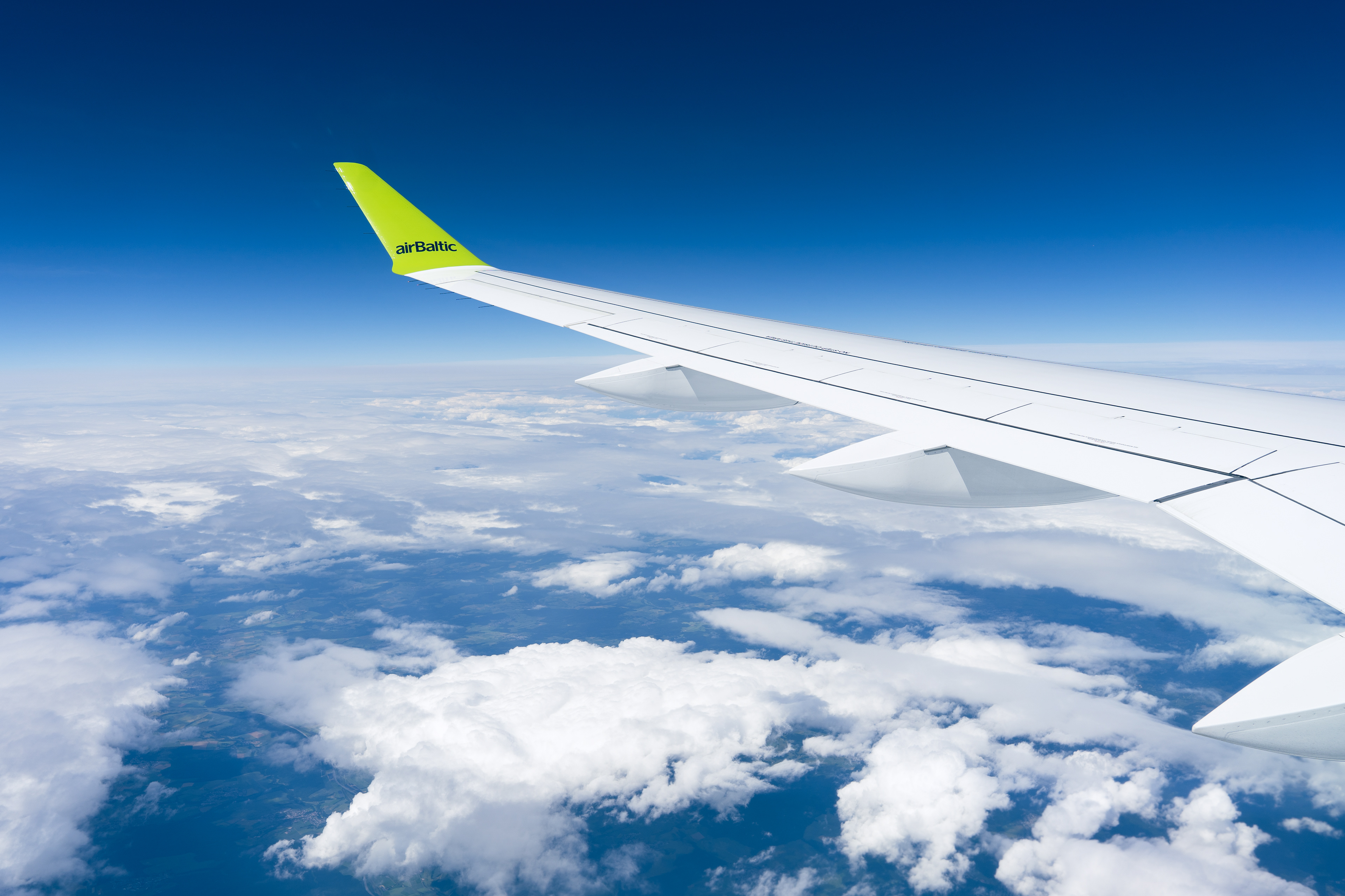 Air Baltic A220-300