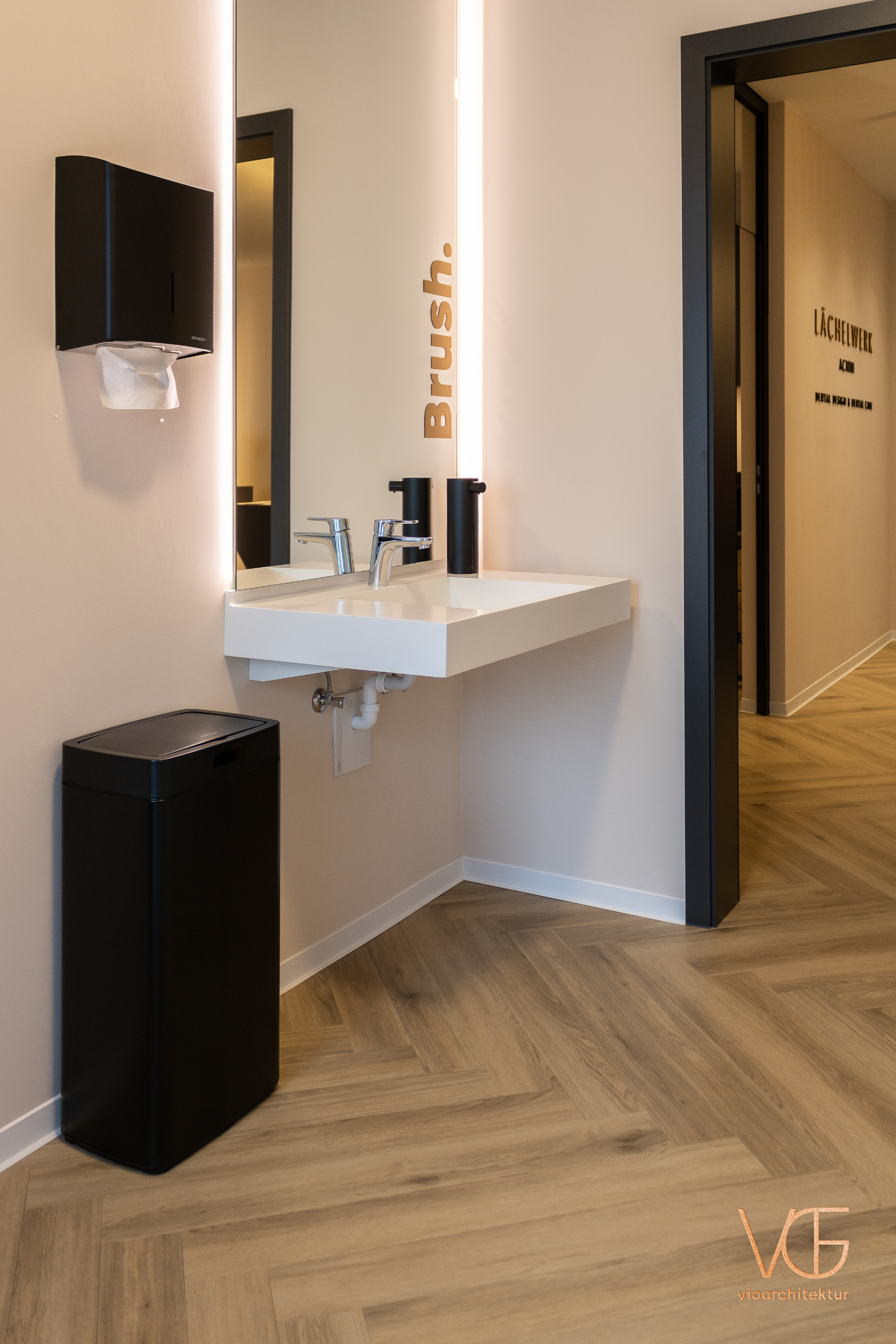 barrierefreie Unisex Toilette