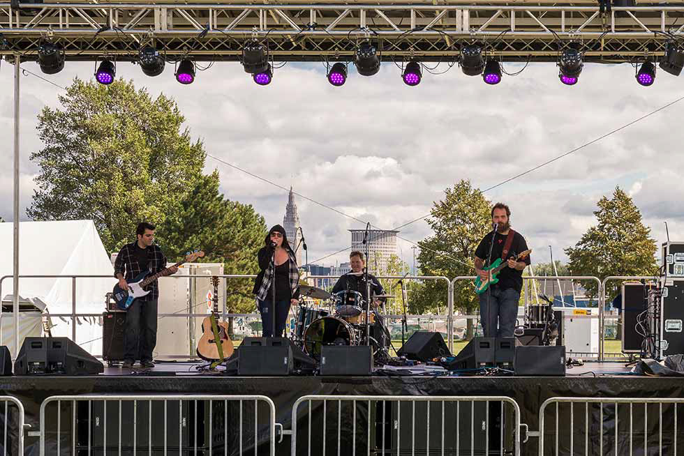 aura Rogers and the Bellows at Edgwater Park