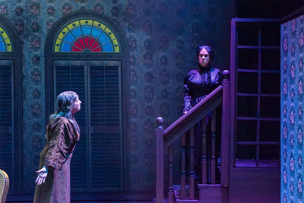 LatinUs Theater - Los Soles Truncos