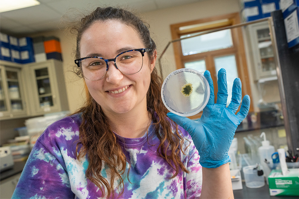 Holden Forests and Gardens Science Research Student