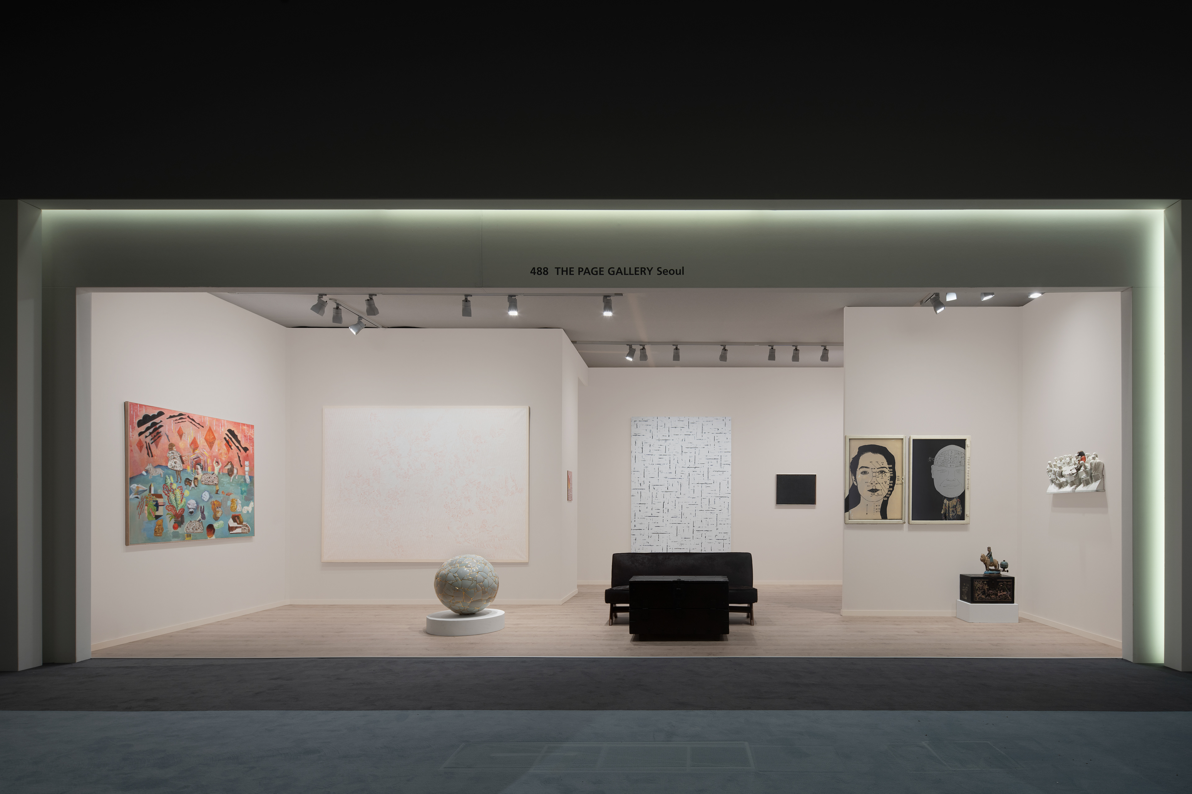 Page Gallery, TEFAF Art Fair, install view
