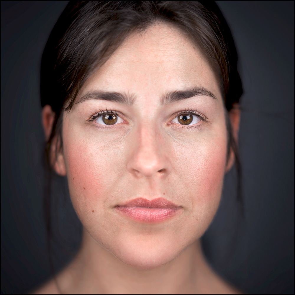 FERNANDA LLAMBÍAS, actress