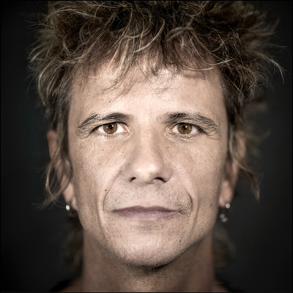 XIM IZQUIERDO, photographer