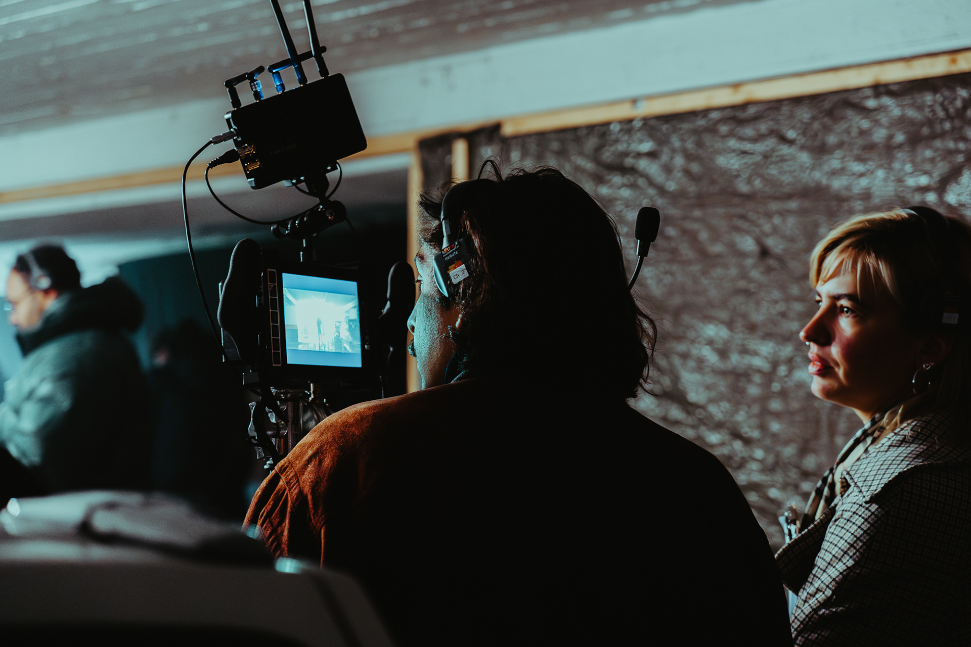 pulling focus on "we are the people" - Empire of the sun (Southstar Remix)