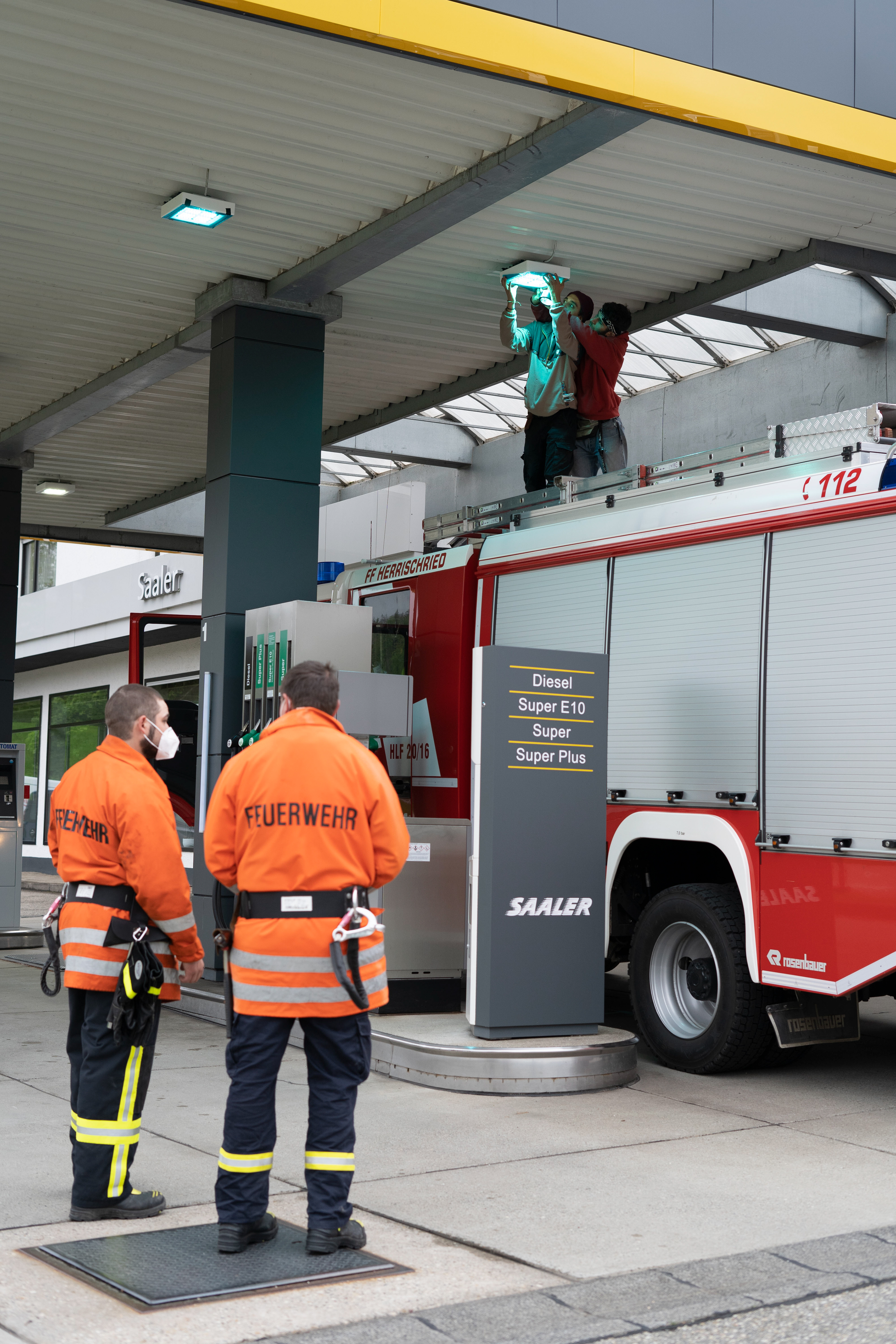 foiling gas station lights