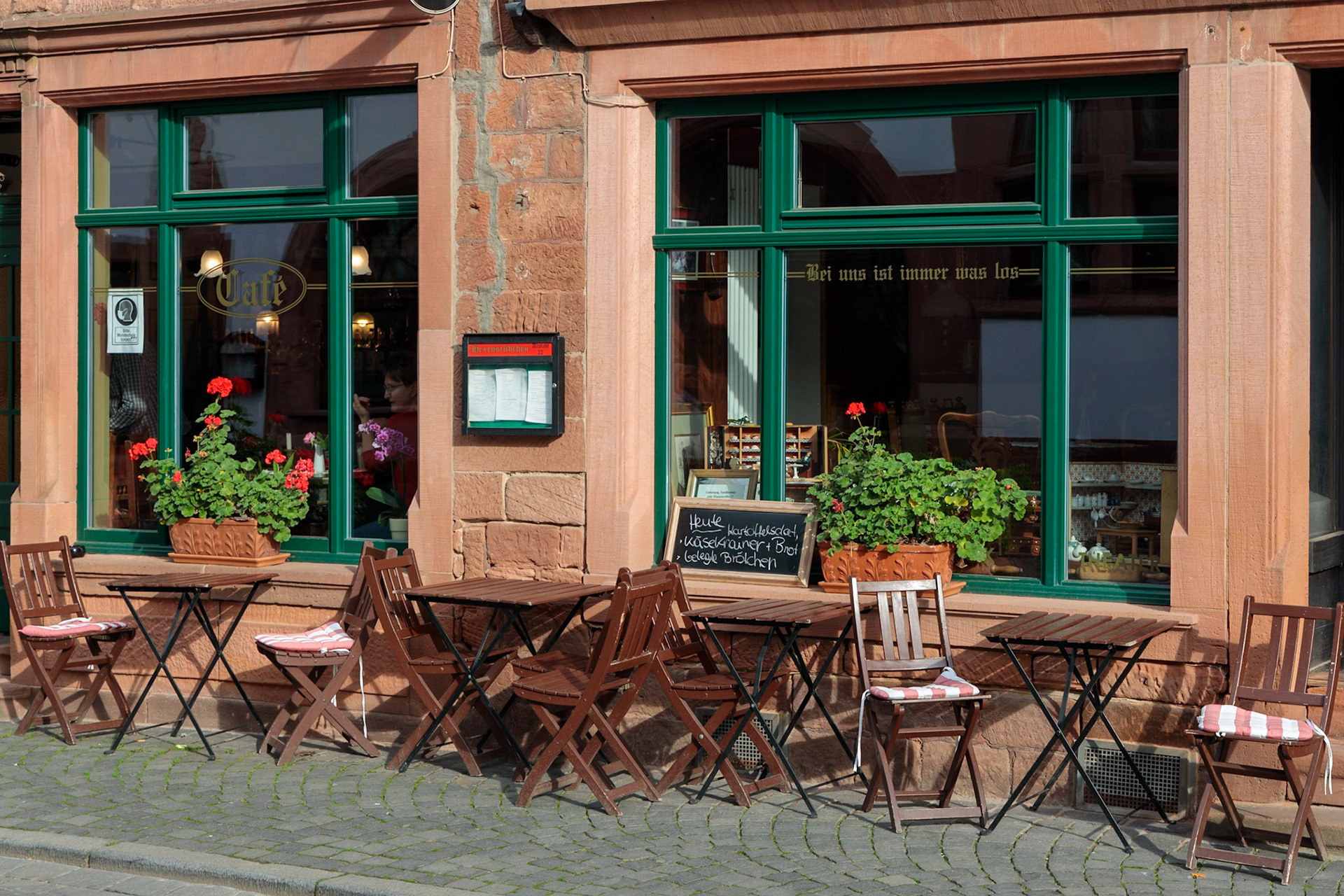 Büdingen im goldenen Oktober. Kaffee und Kuchen waren gut ...