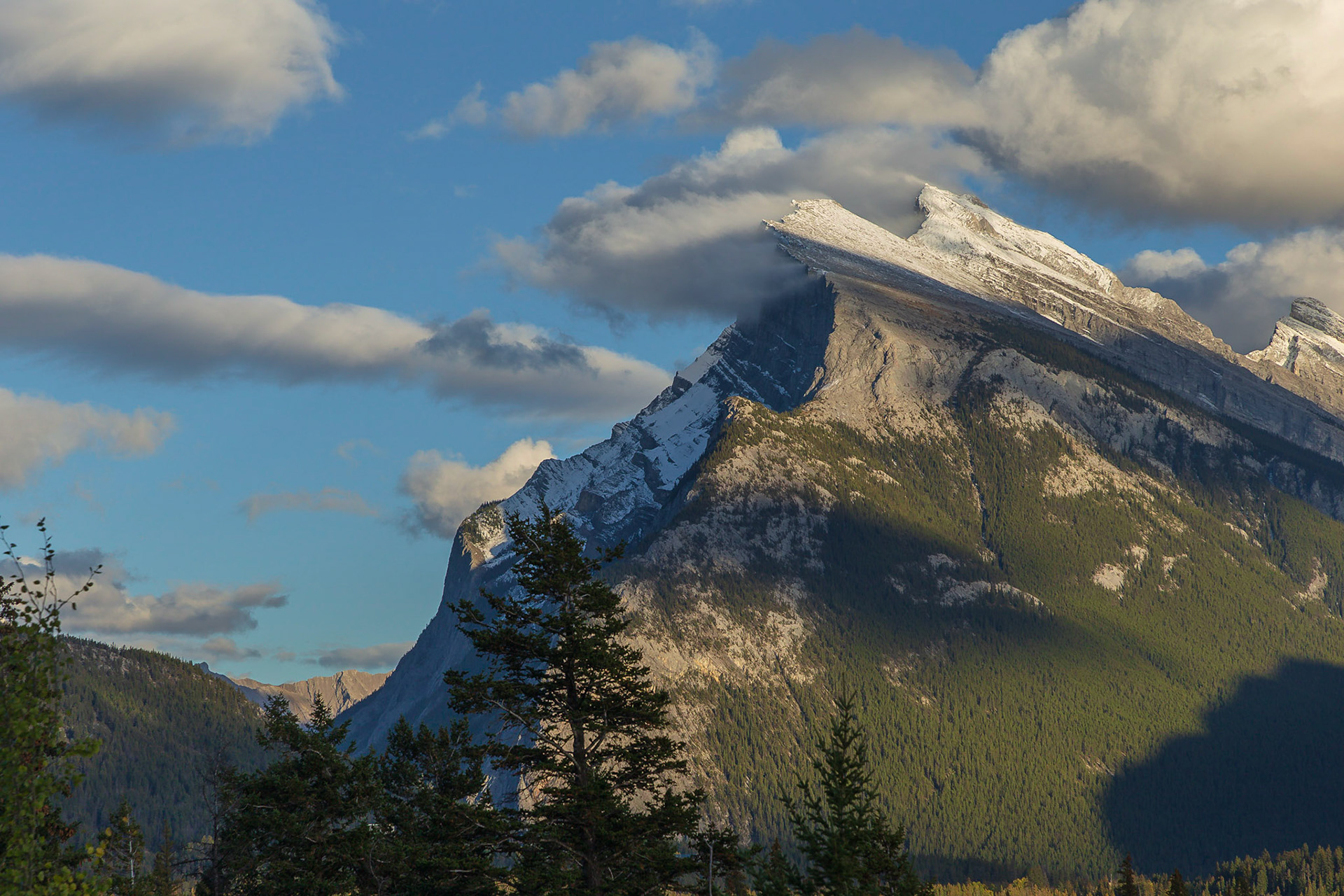 Von Banff nach Lake Louise - rechts und links des Hwy 1A