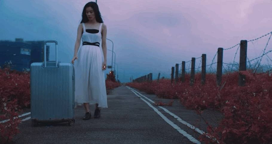 music video title《夜空》