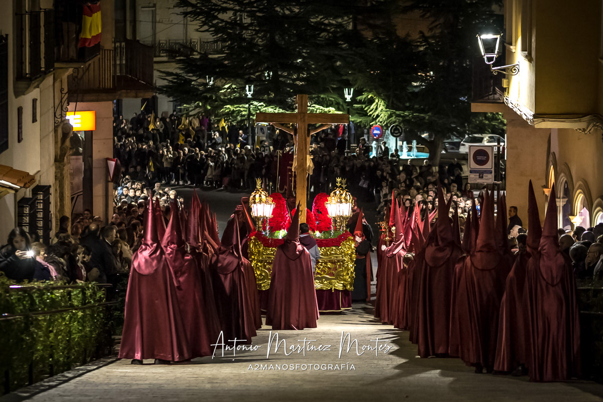 Finalista en el III  Concurso de Fotografía de Semana Santa de la Roda. Memorial Mariano Jávaga 2018, Promovido por la Asociación Fotográfica Panorama.