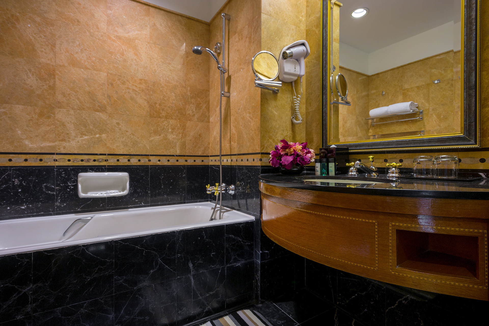 Orchard Parksuites