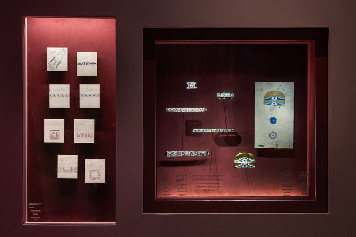 Photo by Van Cleef & Arpels