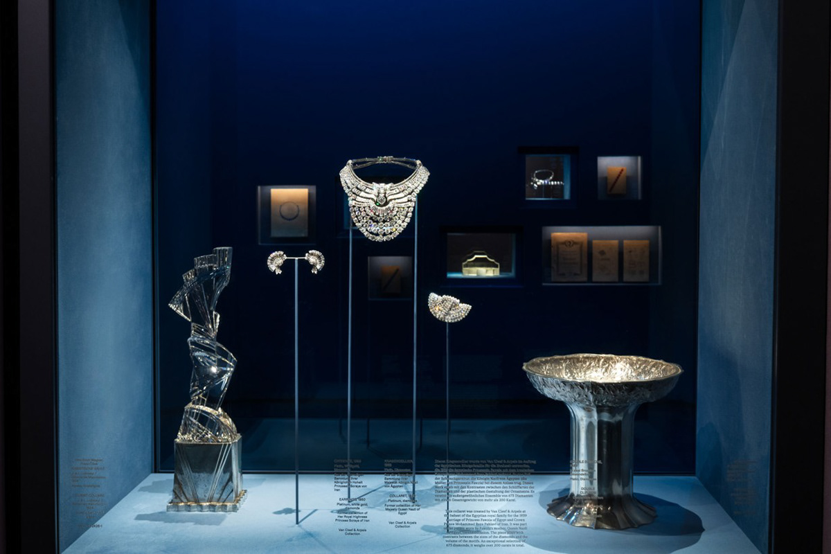 Photo by Van Cleef & Arpels