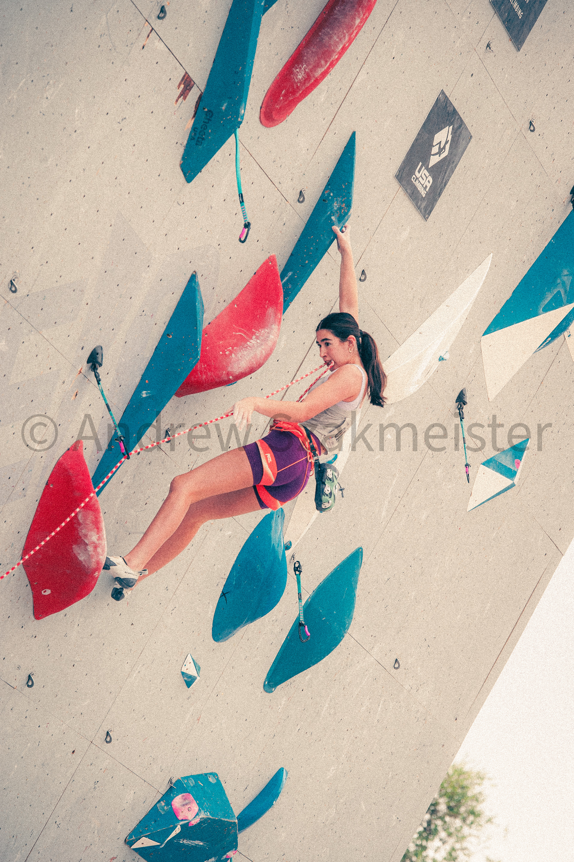 Claire Larson - Women's Lead Semifinals