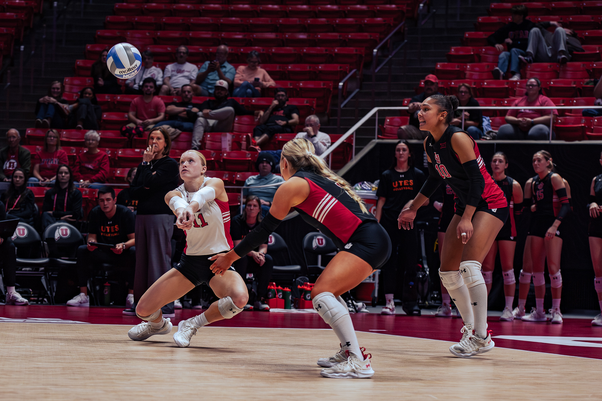 McKenna Payne (#11), Grace Moss (#9), and Levani Key-Powell (#10)