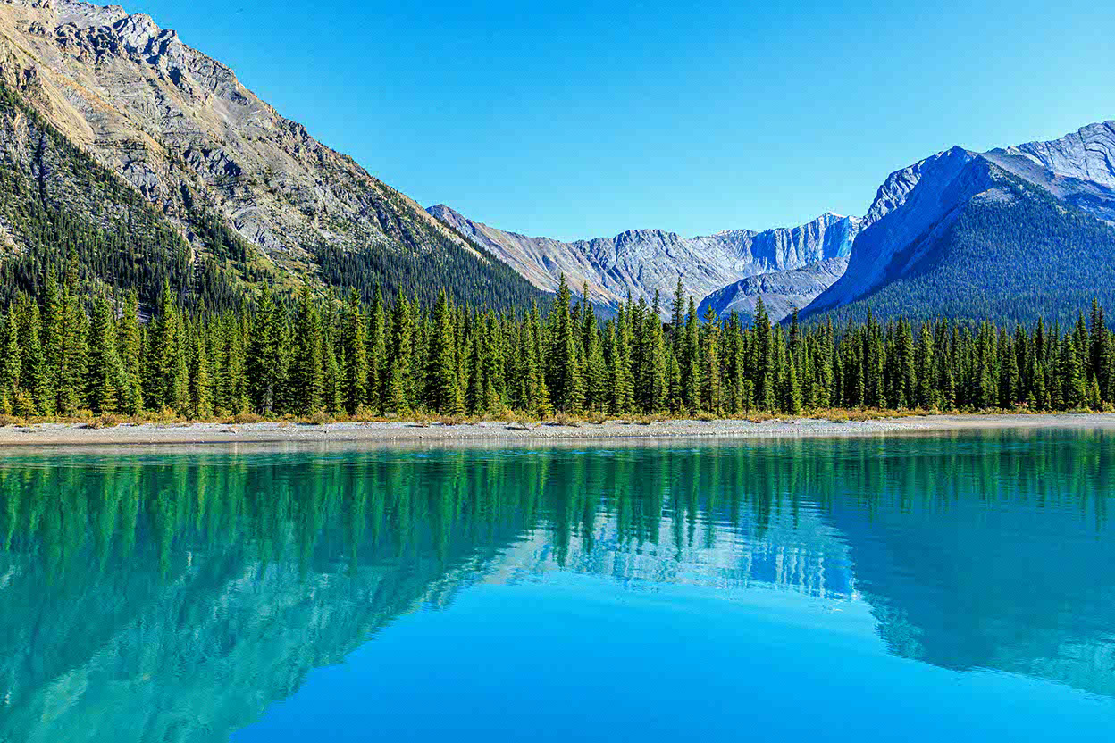 Lake Maligne
