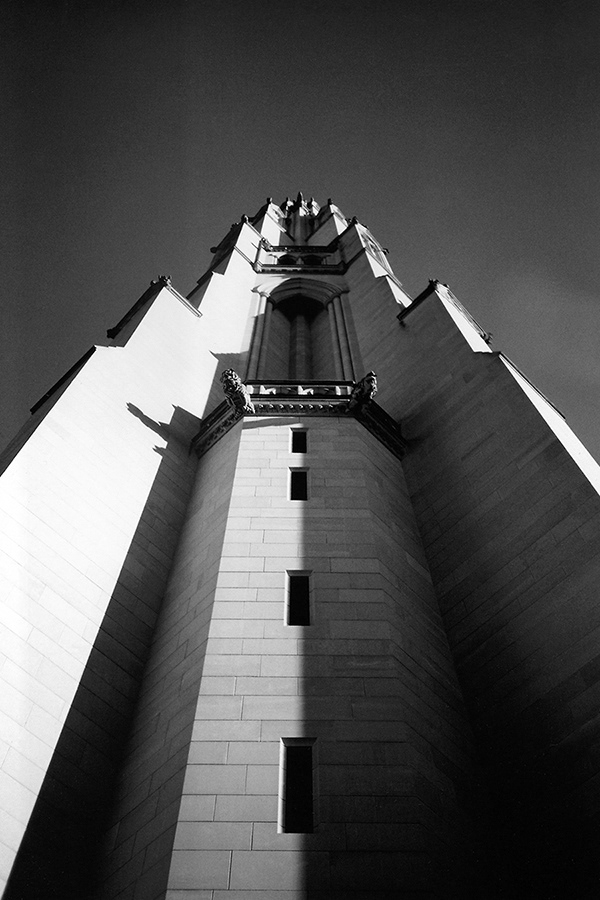 Clowney’s photograph of the Washington National Cathedral in Washington, DC, receives an honorable mention in a 2005 photography contest.