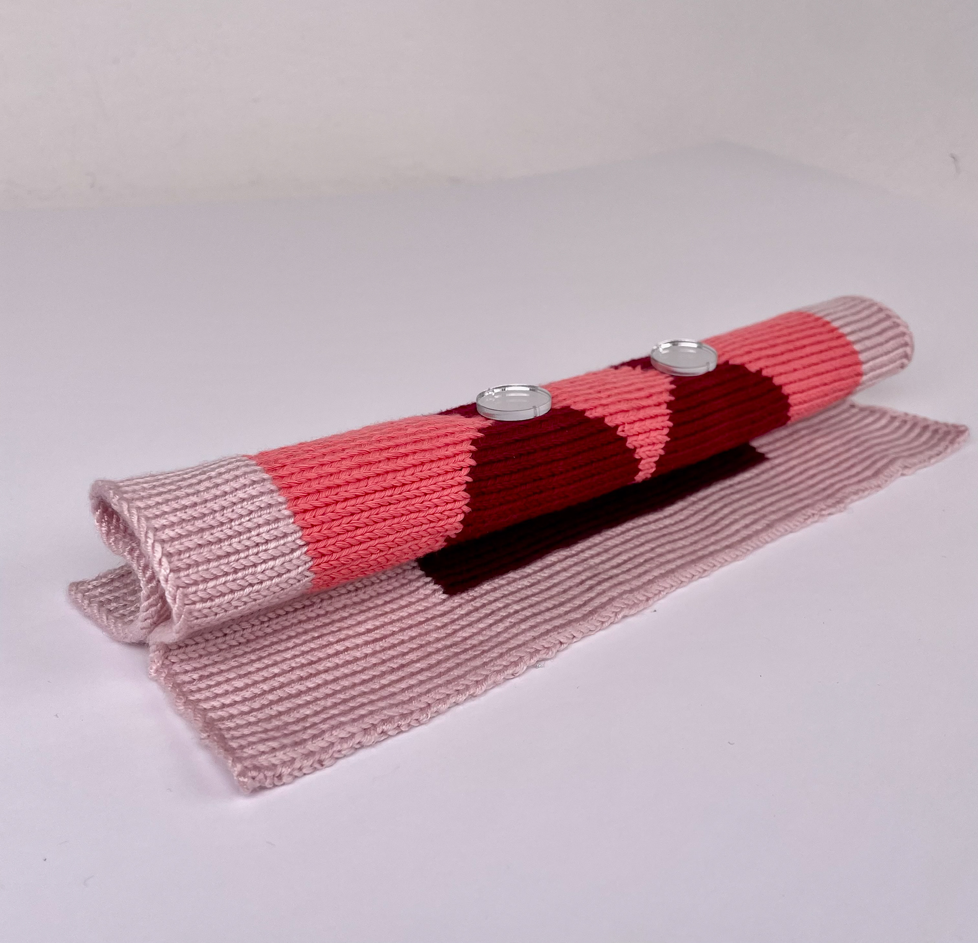 Combining yarns to produce structure