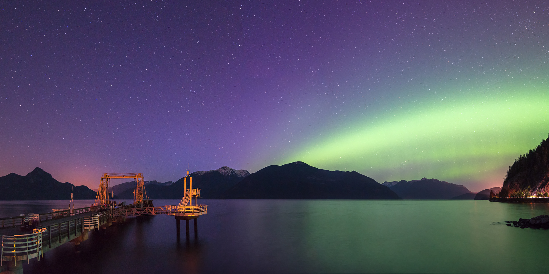 ‘Porteau Cove Aurora’