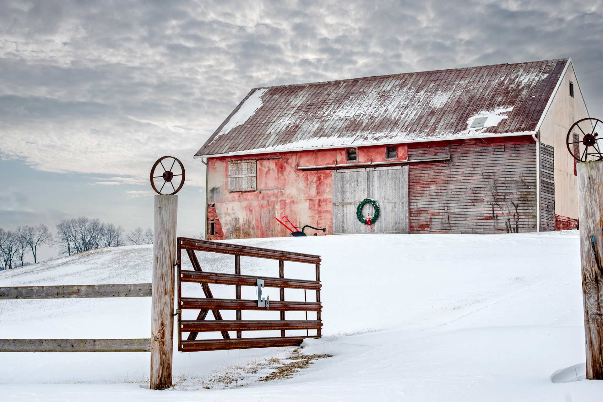 Distressed Barn with fence