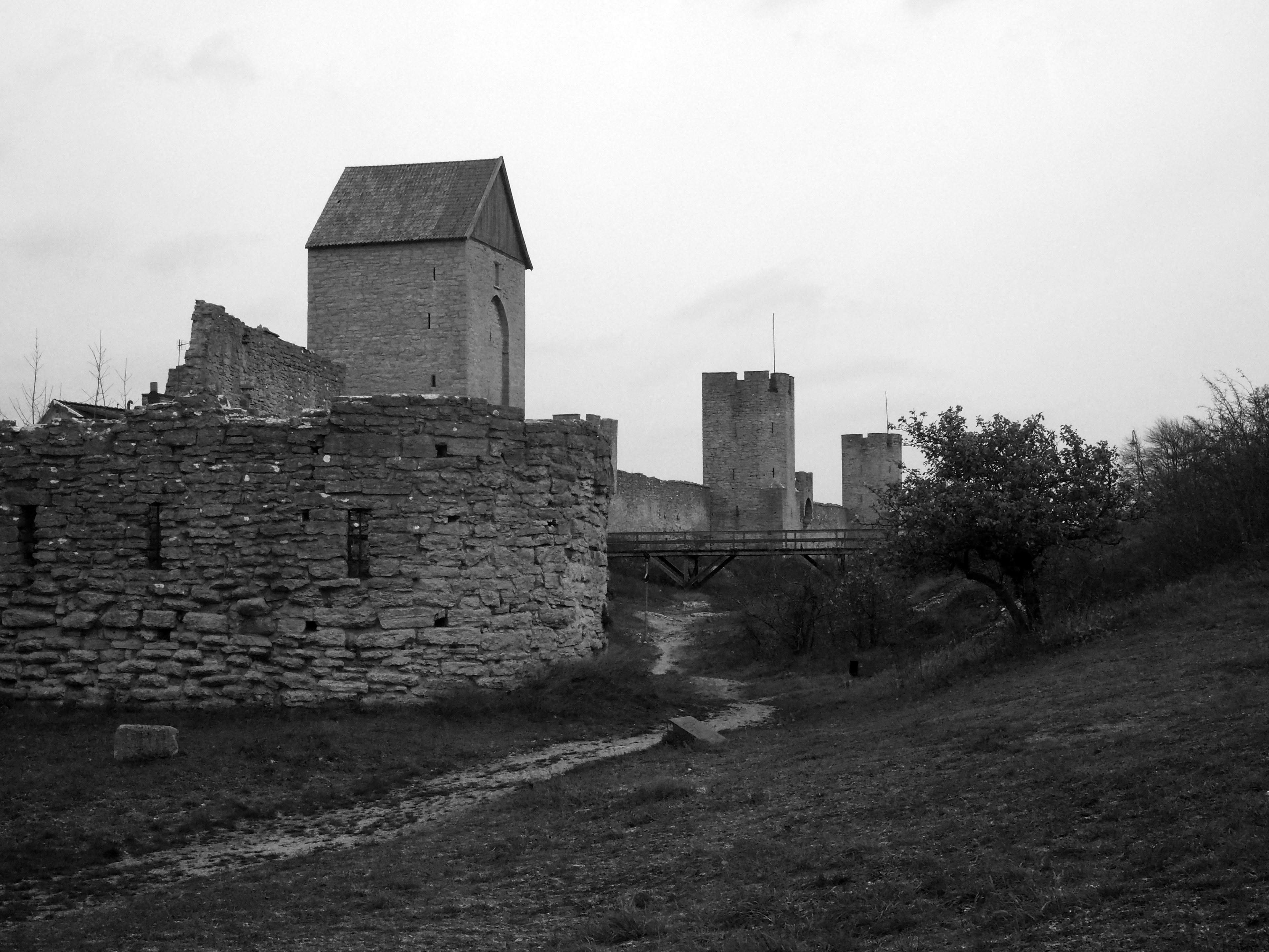 fortified walls from hanseatic era