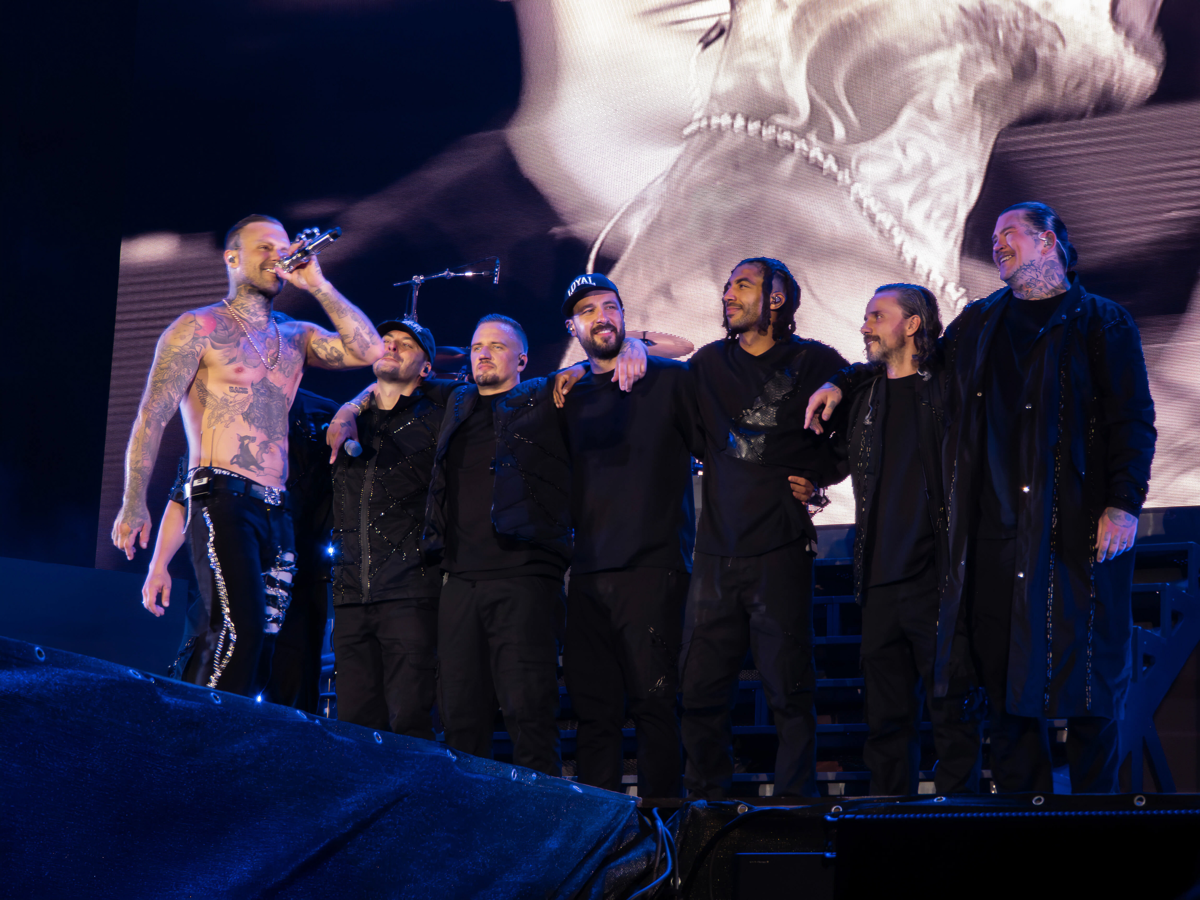 Kontra K und seine Crew