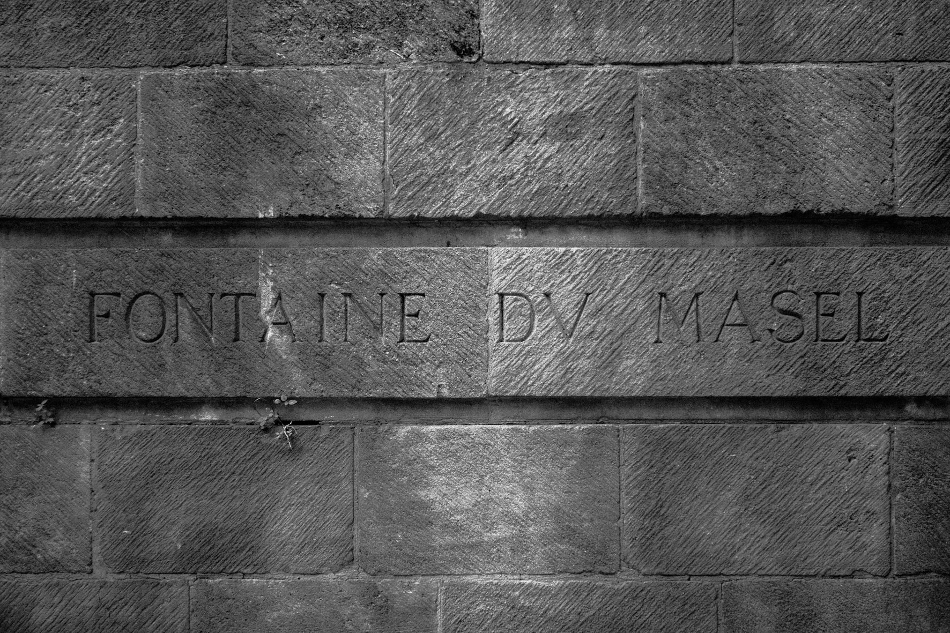 Wall engraving, Sarlat, France