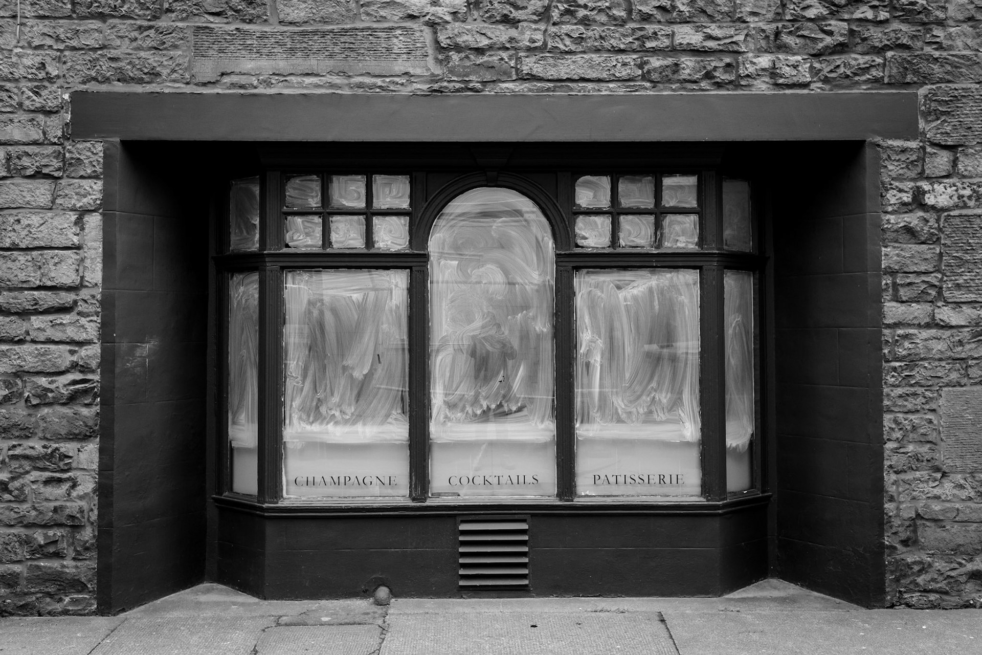 Vacated shop, Edinburgh