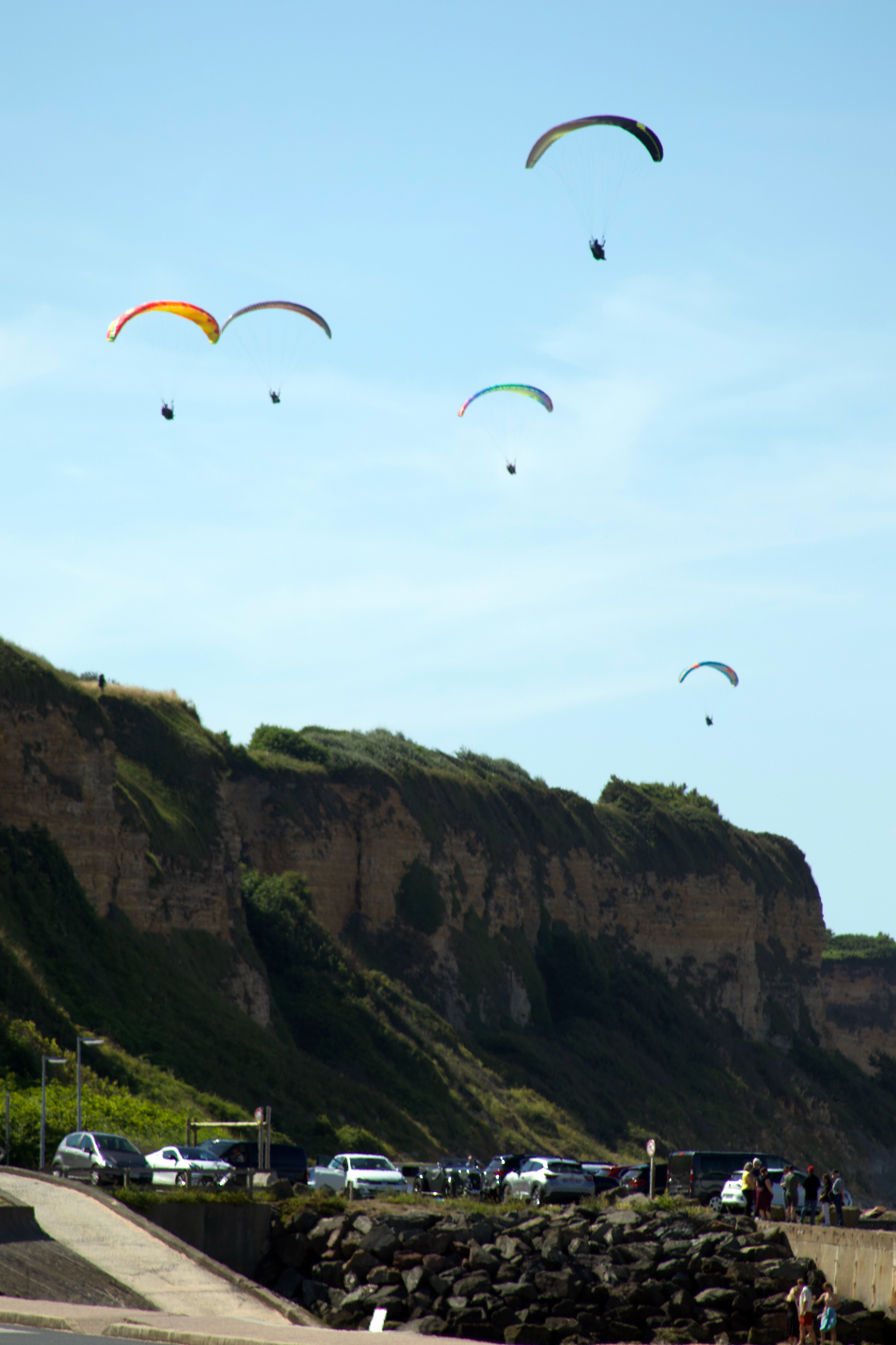 Hang Gliders Above Omaha Beach (2025), ‎⁨Vierville-sur-Mer⁩, ⁨Côte des Nacre⁩, ⁨France⁩ | Camera: Canon EOS M50 Mk. II | EF 80-200mm