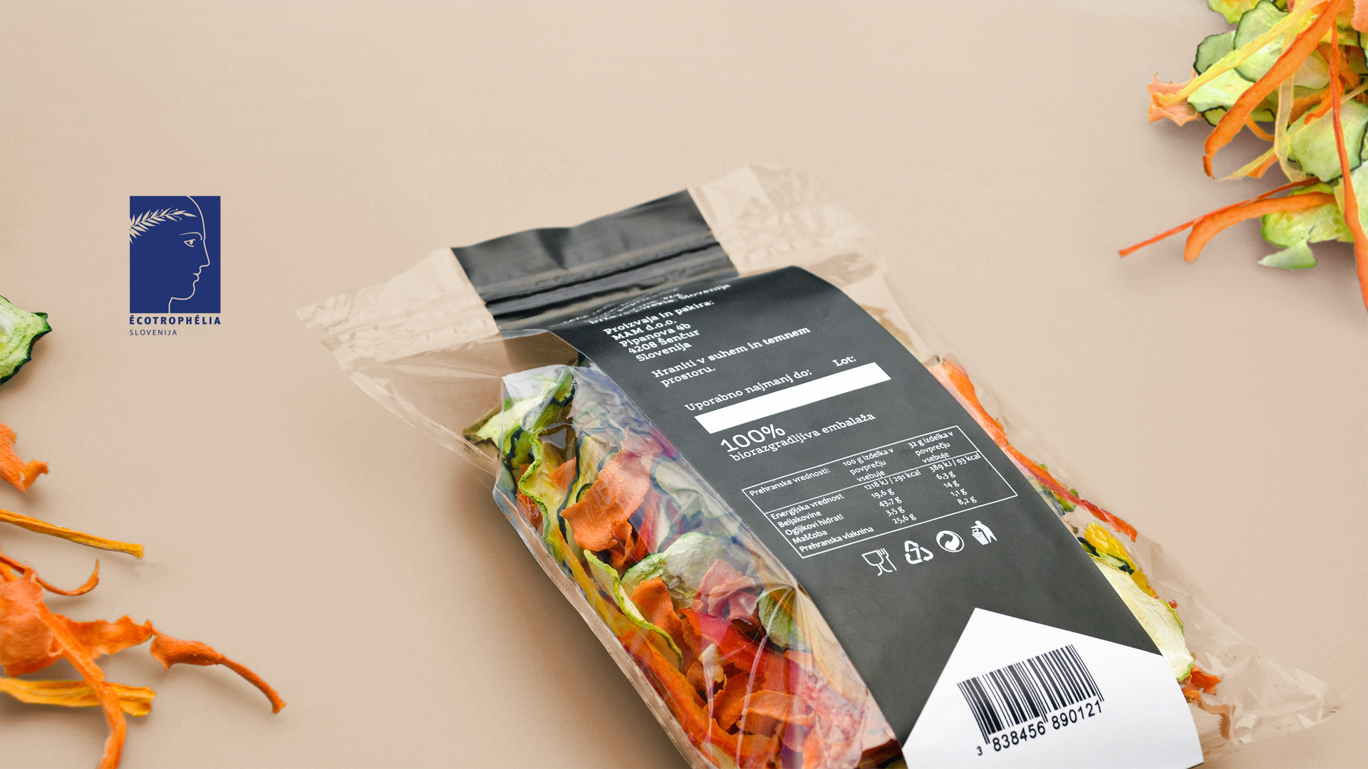 zdrav in okusen veganski prigrizek narejen iz posušene zelenjave z veliko vsebnostjo prehranske vlaknine, ecotrophelia, industrijsko oblikovanje Metod Burgar, Anja Burgar, Mojca Magnay
