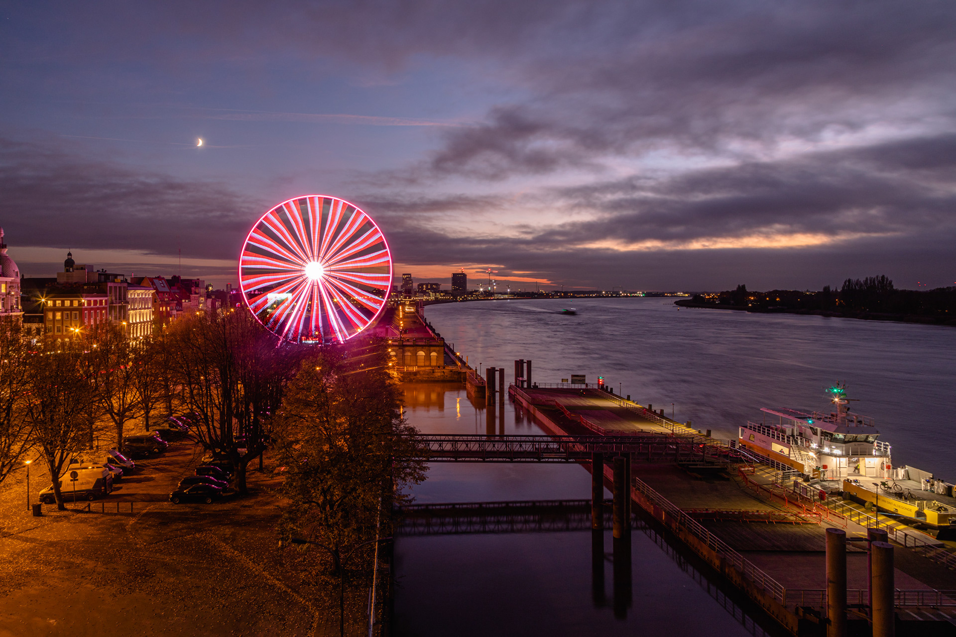 Rad aan het Steenplein