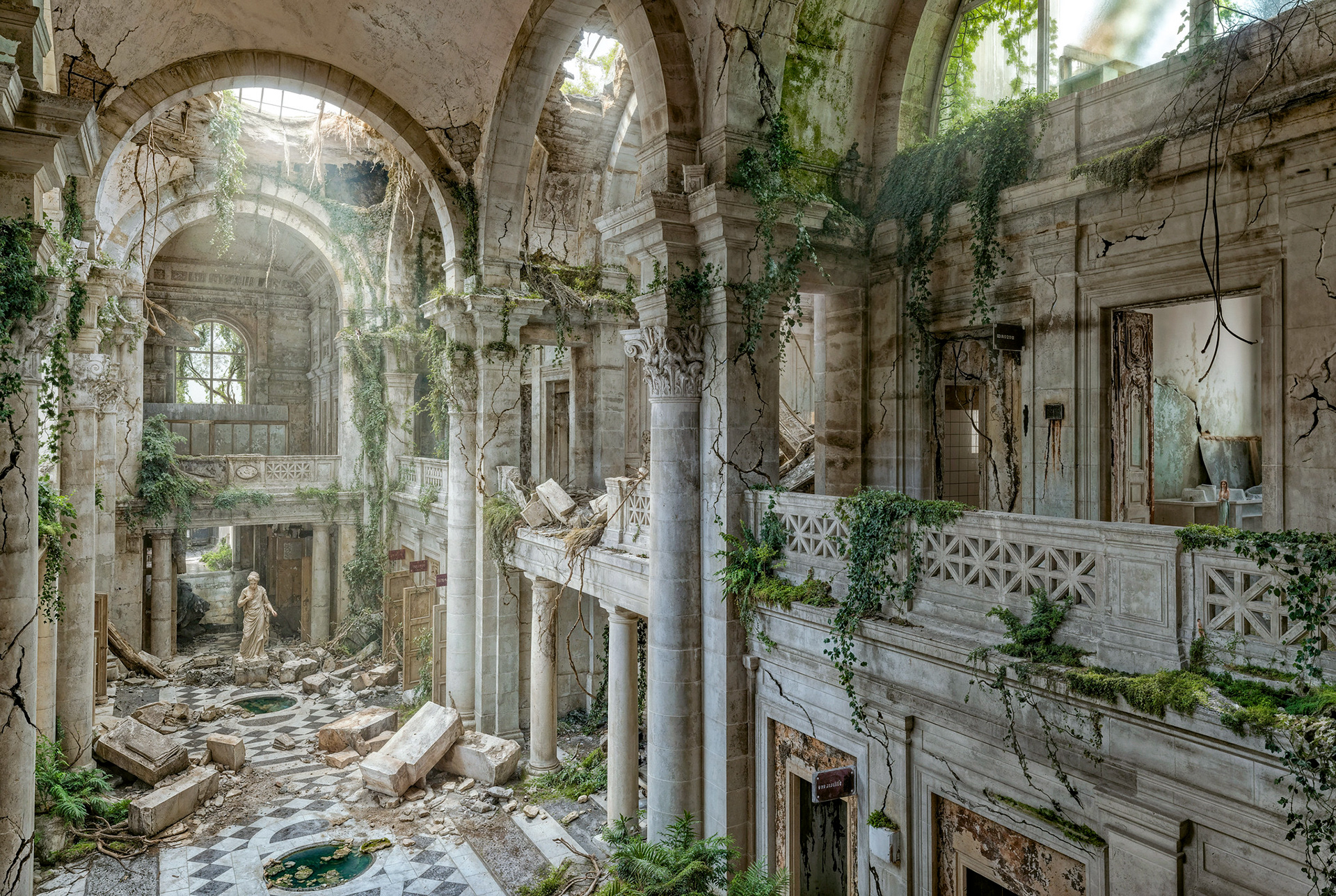 Chaos d'en haut, Station thermal abandonnée - France