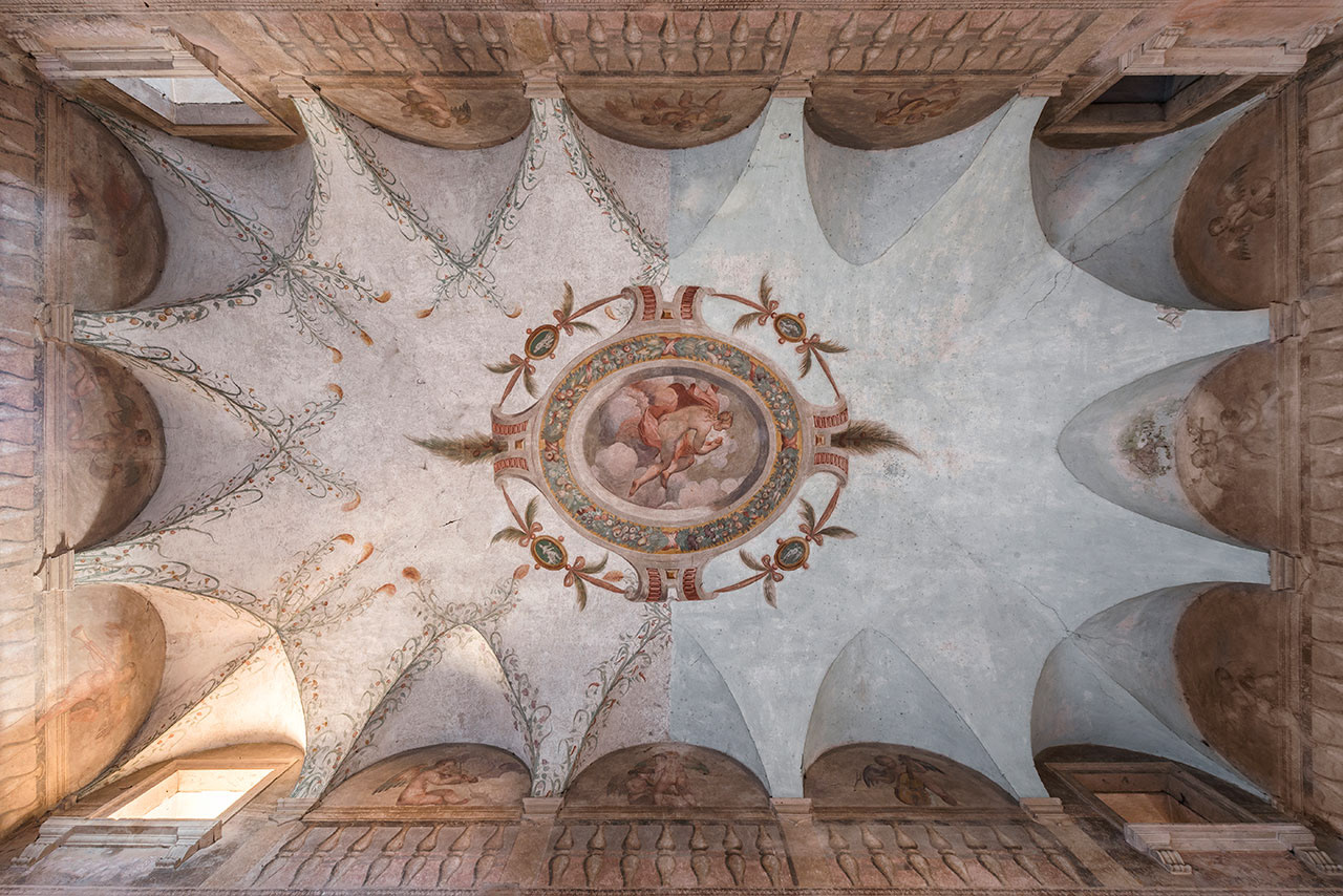 / Palace, Italy