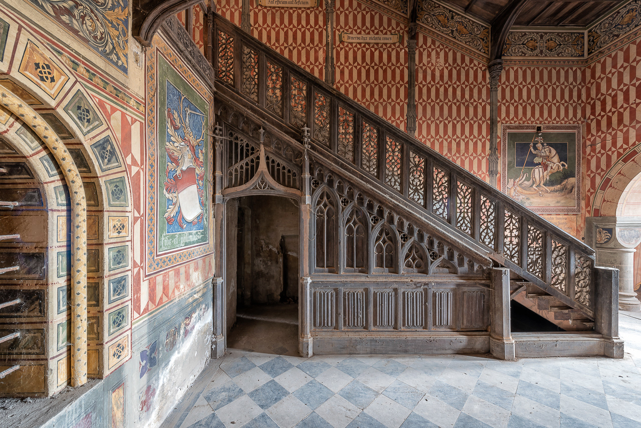 Sous l'escalier la plage