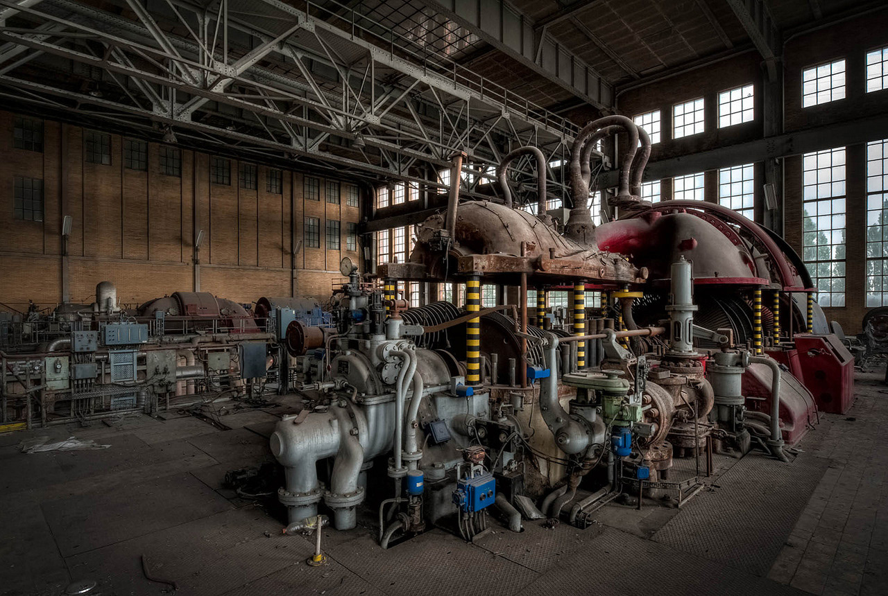 Arrachnea Turbinea / Power Station / Belgium