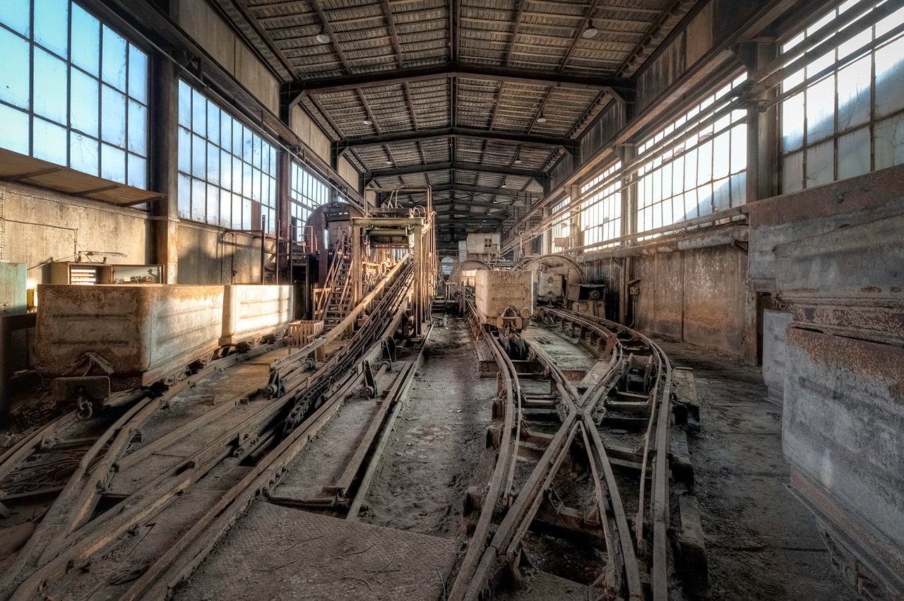 Emmène moi au ciel Johnny, Johnny ! / Coal Mine / France
