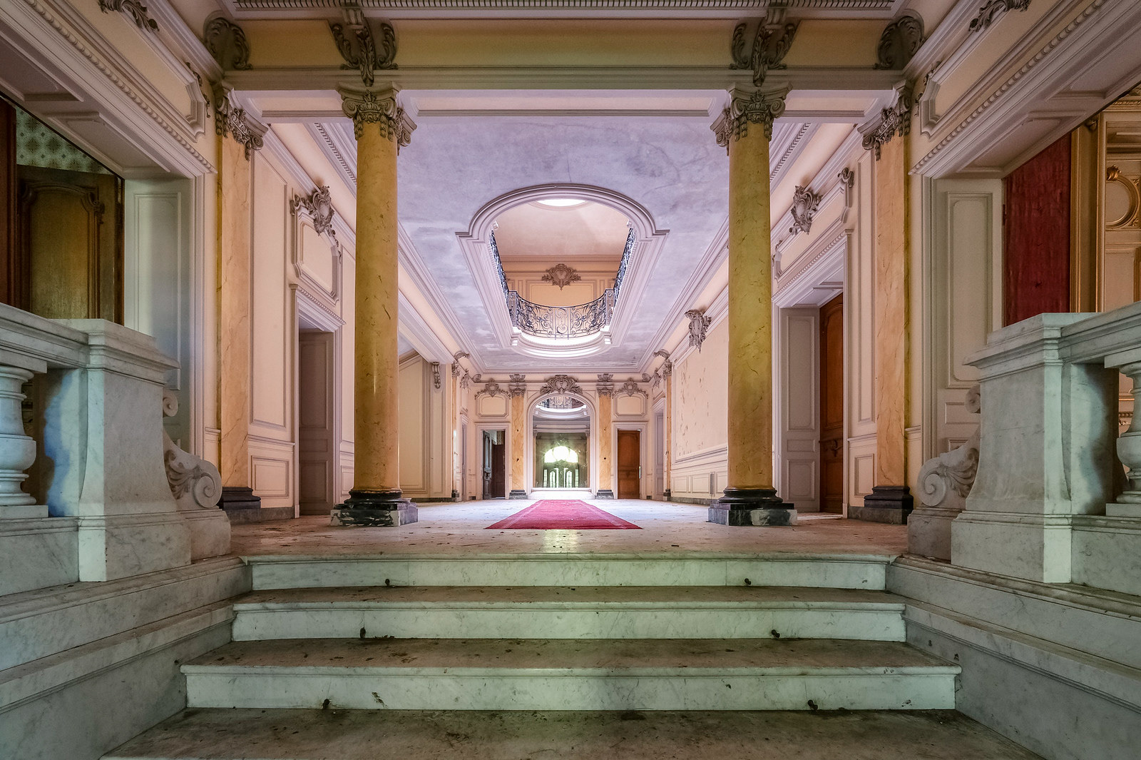 Entrée des artistes