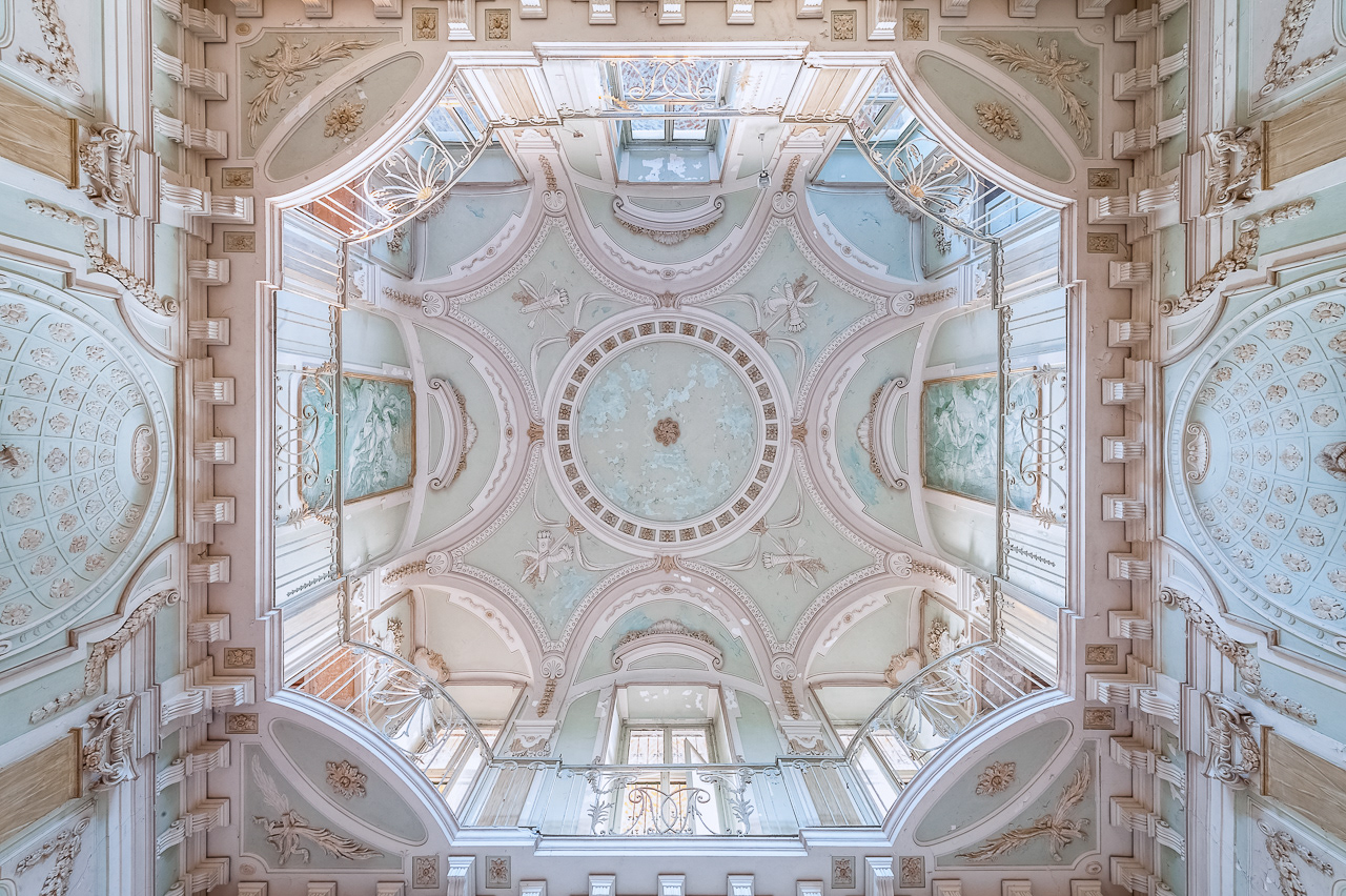 / Palace, Italy