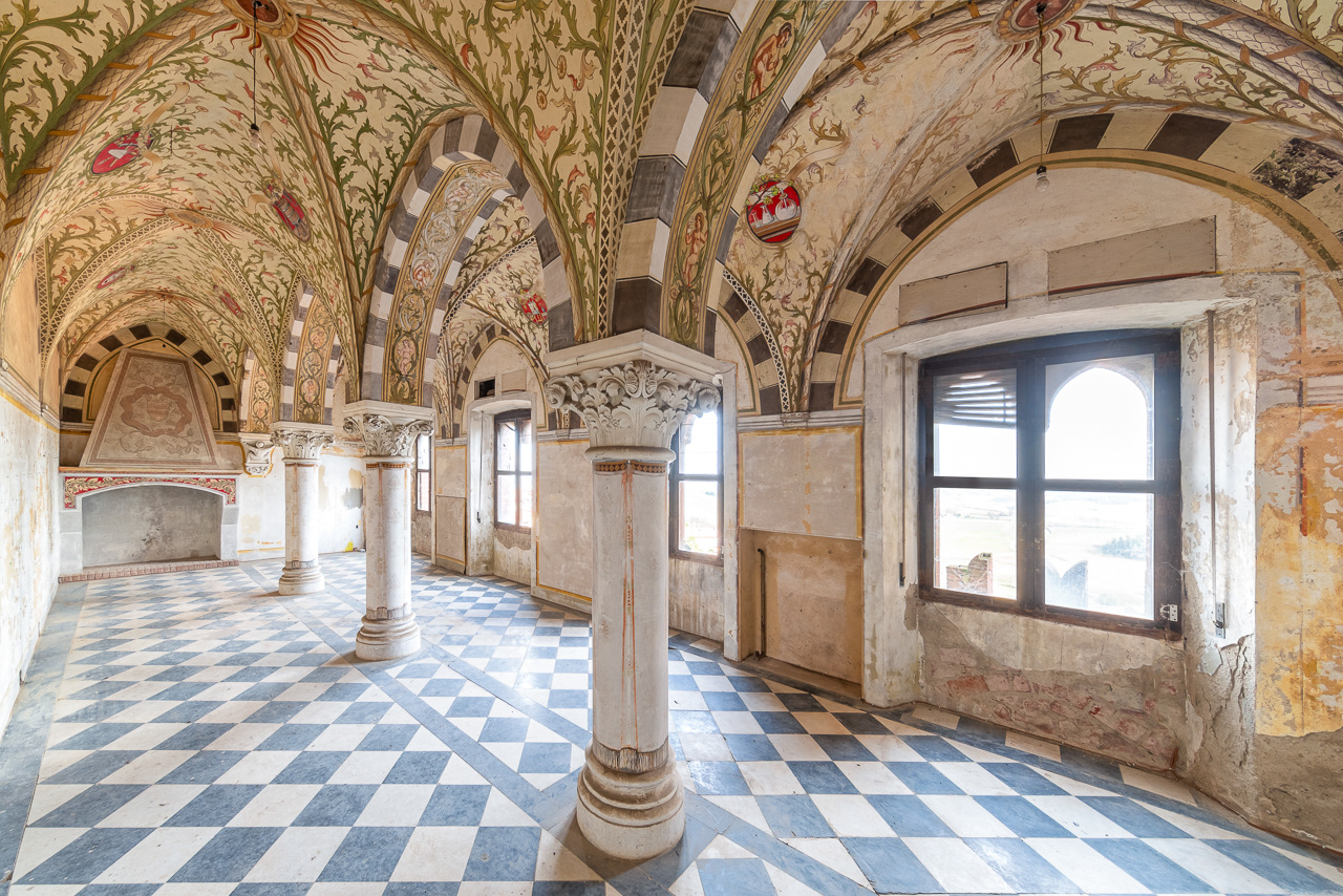 Pile ou farce, Château, Italie