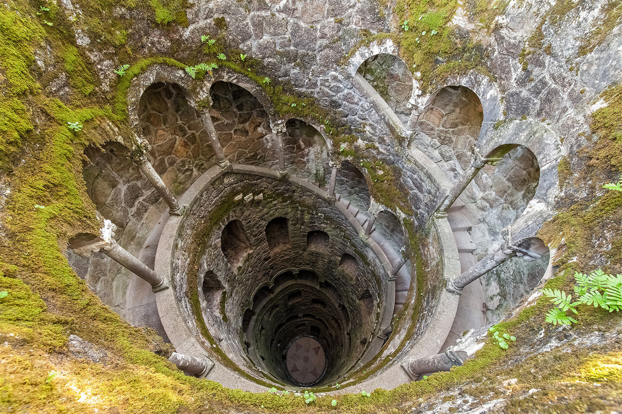 Abyssales aspirations / Initiatic Well, Portugal