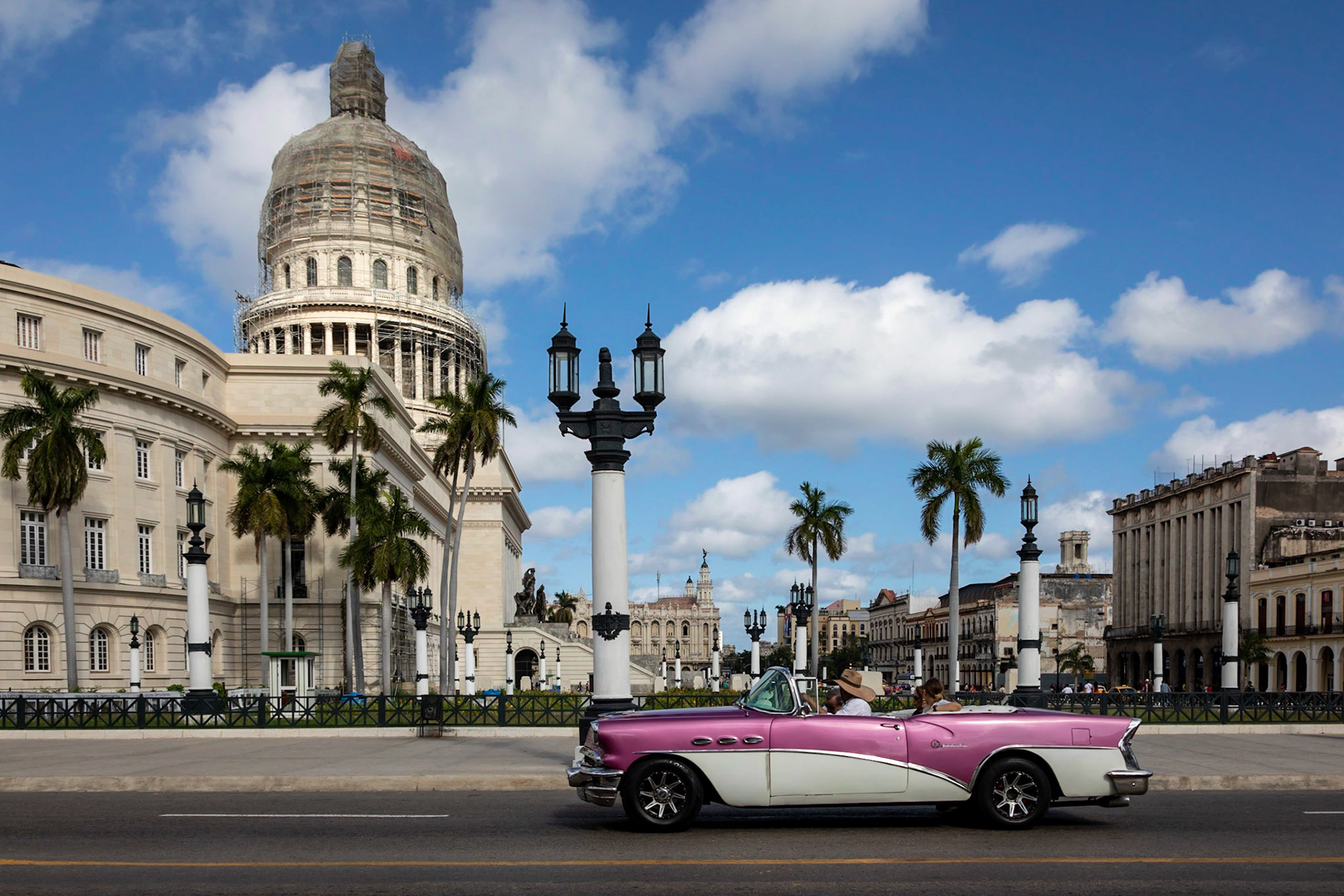 Cruising Havana