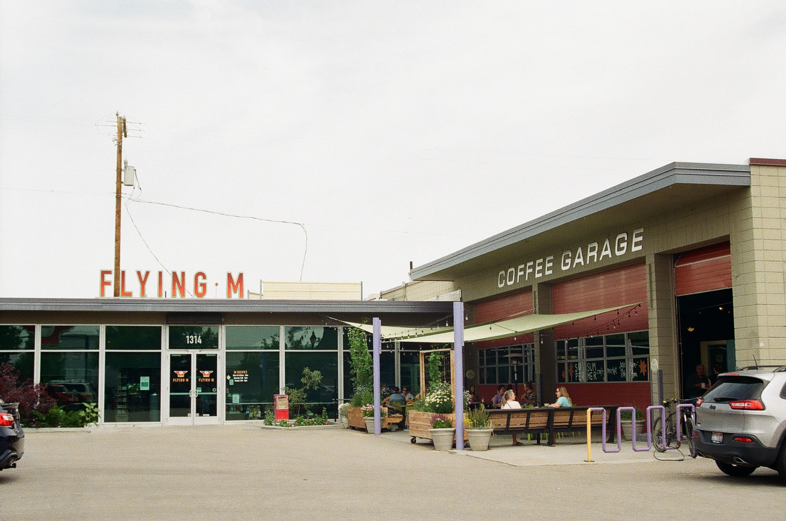 Flying M Coffee, Nampa (First Date) [Film]