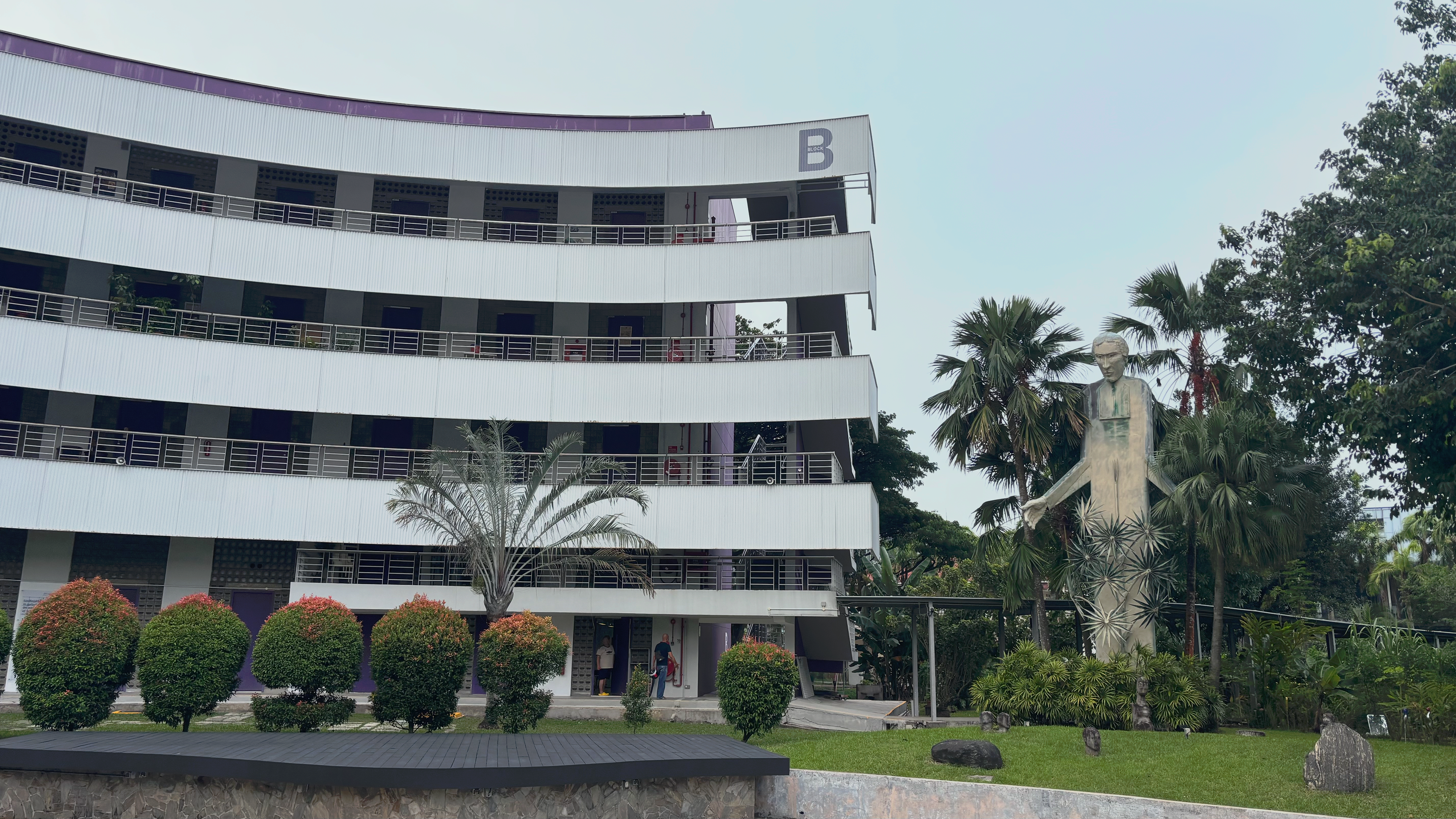 Goodman Arts Centre courtyard where SDEA is located