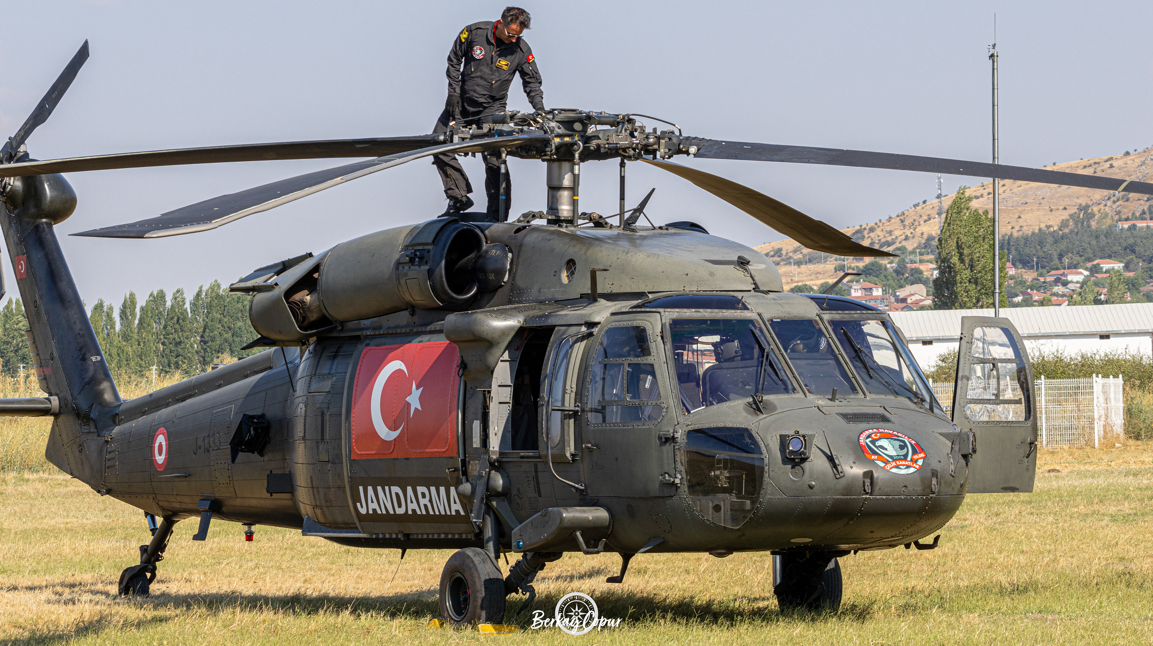 Jandarma Çelik Kanatlar / Sikorsky S-70i Blackhawk
