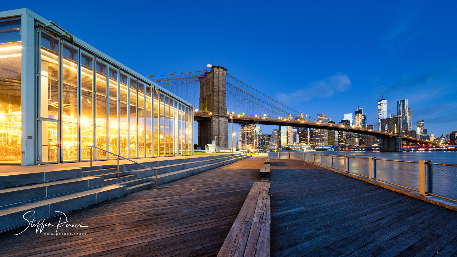 Jane's Carousel and Brooklyn Bridge