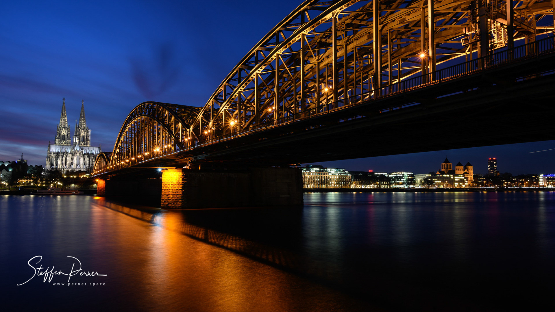 Hohenzollernbrücke, Cologne, Germany